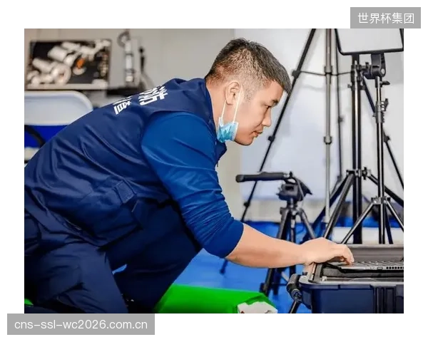 技术可以传递标准的动作指令，但体育教育中至关重要的情感连接与榜样激励，远程系统如何弥补？
